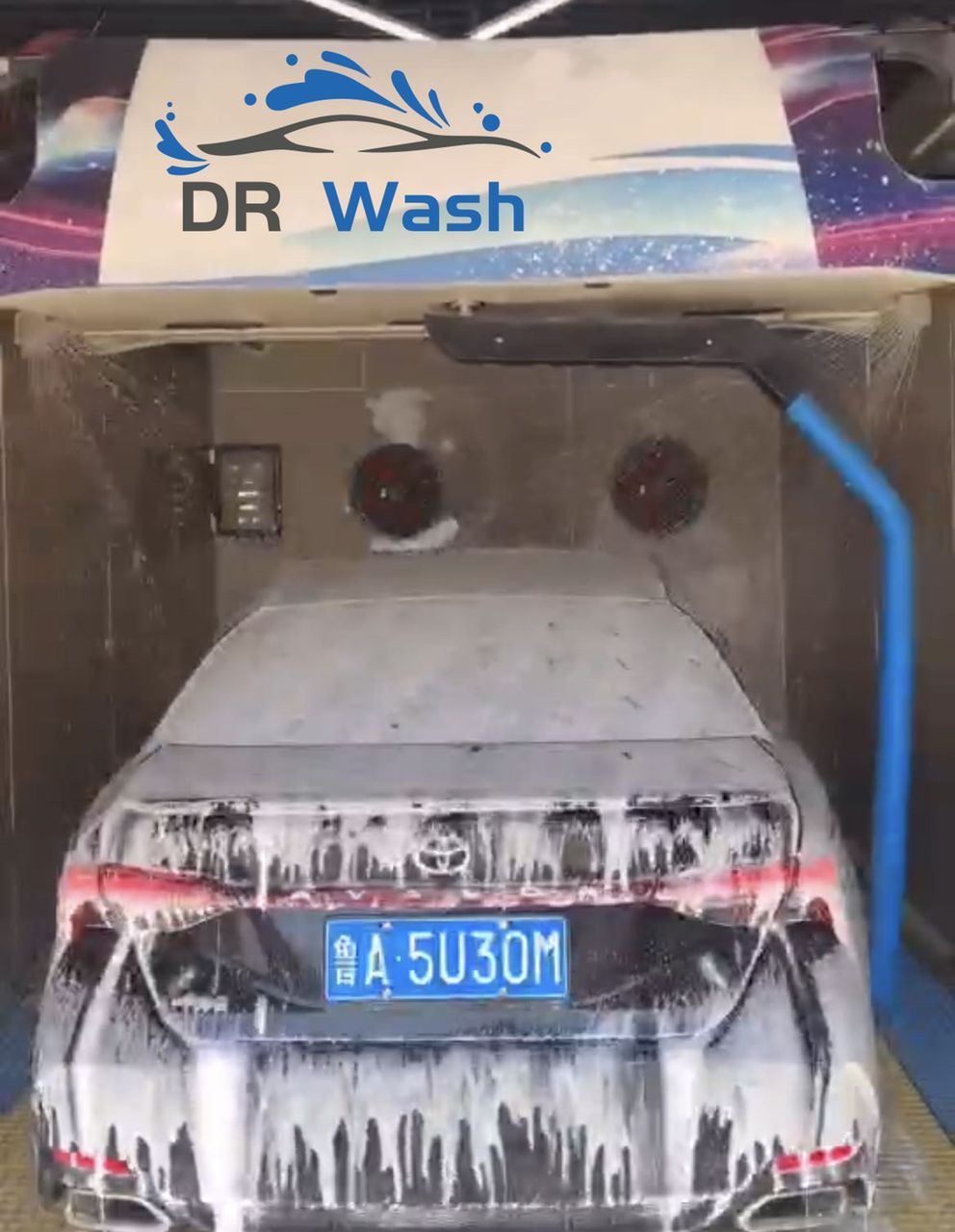 High-pressure touchless wash