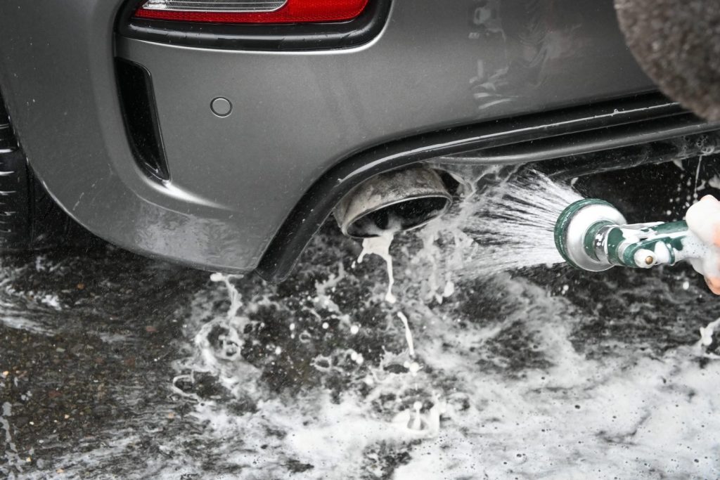 benefits of touchless car wash for car finish